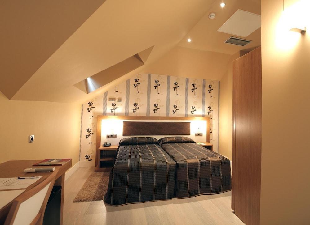 Hotel Montedobra 3*